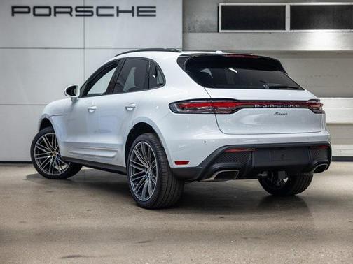 2026 Porsche Macan 