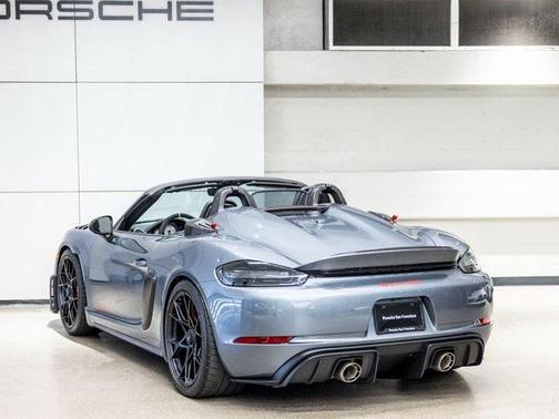 2025 Porsche 718 Spyder RS
