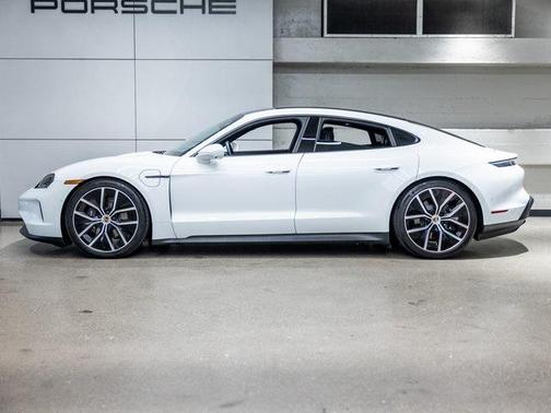 2025 Porsche Taycan 4