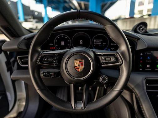 2025 Porsche Taycan 4