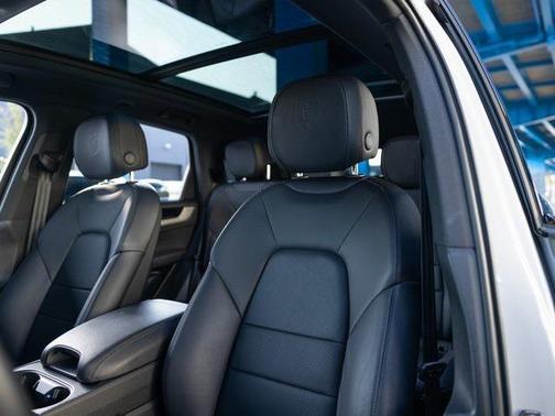 2024 Porsche Cayenne S