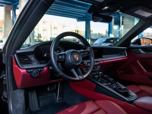 2024 Porsche 911 Carrera 4S