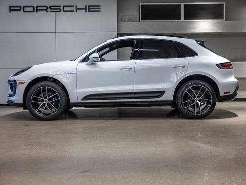 Carrara White 2025 Porsche Macan Macan