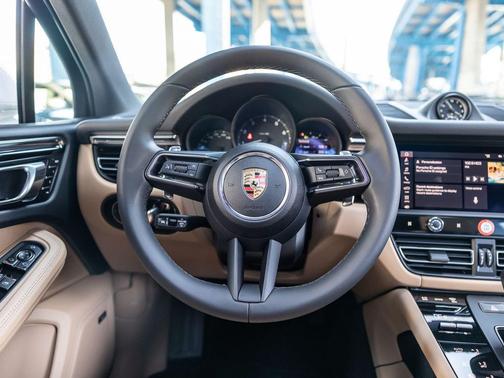 Carrara White 2025 Porsche Macan Macan