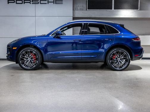 Blue Metallic 2026 Porsche Macan Macan