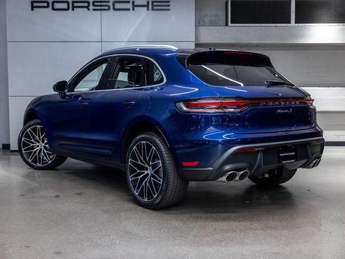 Blue Metallic 2026 Porsche Macan Macan