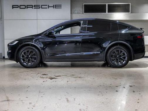 2022 Tesla Model X Dual Motor All-Wheel Drive