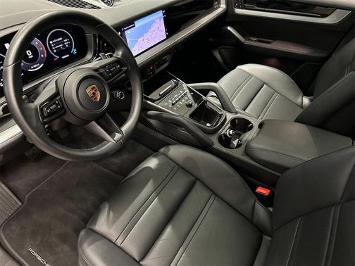 2024 Porsche Cayenne Cayenne