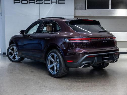 Ruby Metallic 2026 Porsche Macan Macan