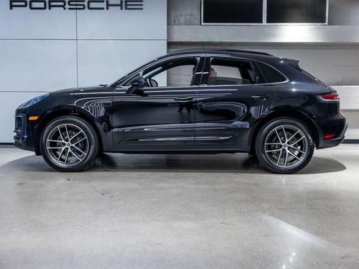 Jet Black Metallic 2026 Porsche Macan Macan