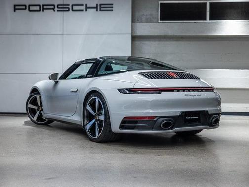 2022 Porsche 911 Targa 4S