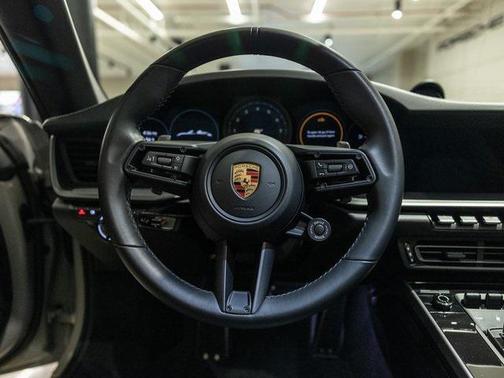 2022 Porsche 911 Targa 4S