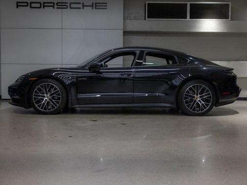 2025 Porsche Taycan 