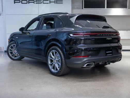 Black Metallic 2026 Porsche Cayenne Cayenne E-Hybrid