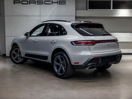 2026 Porsche Macan 