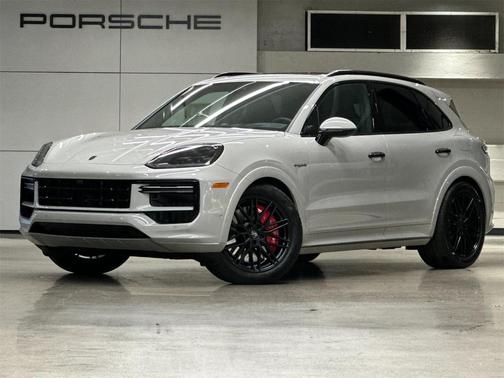 2025 Porsche Cayenne Turbo
