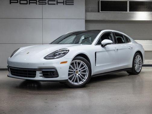 2017 Porsche Panamera 4S
