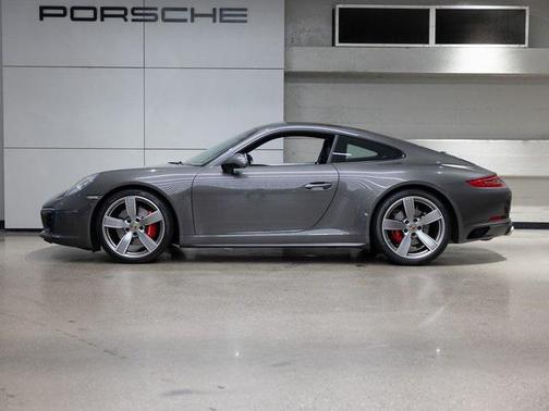 2019 Porsche 911 Carrera 4S