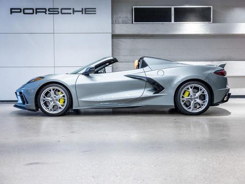 Hypersonic Gray Metallic 2023 Chevrolet Corvette Stingray w/2LT