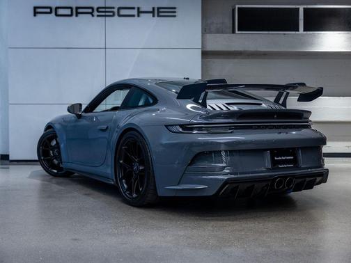 Grigiotelestometallic 2022 Porsche 911 GT3