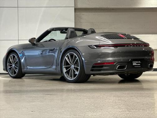 2021 Porsche 911 Carrera