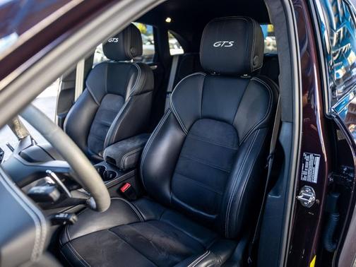 Copper Ruby Metallic 2024 Porsche Macan Macan GTS