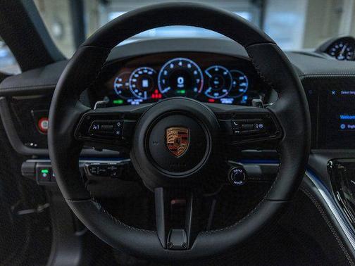 Jet Black Metallic 2026 Porsche Panamera 4