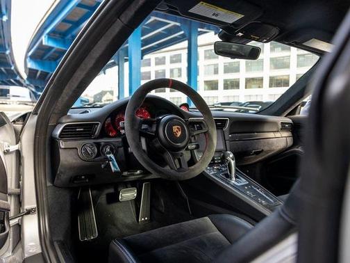 2018 Porsche 911 GT3