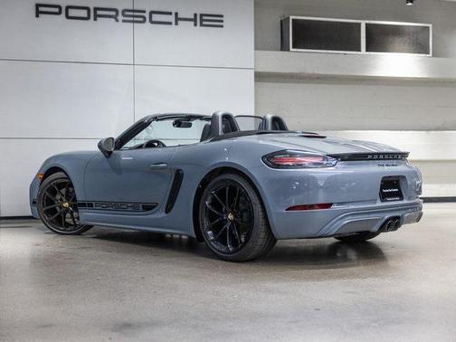 2025 Porsche 718 Boxster Style Edition