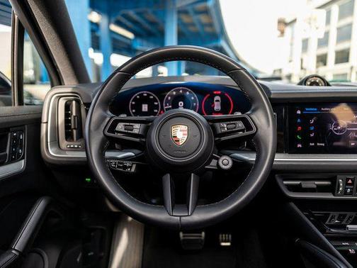 2025 Porsche Cayenne S