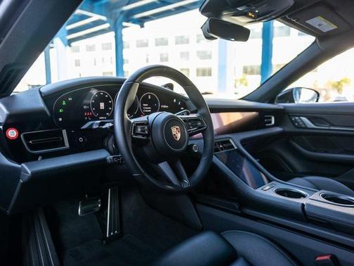 2025 Porsche Cayenne S