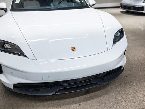 2025 Porsche Taycan