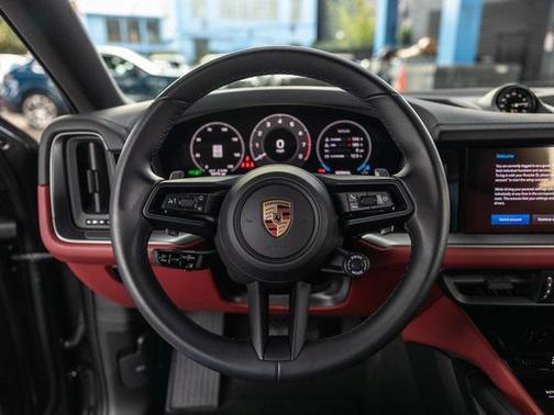 2025 Porsche Cayenne Cayenne