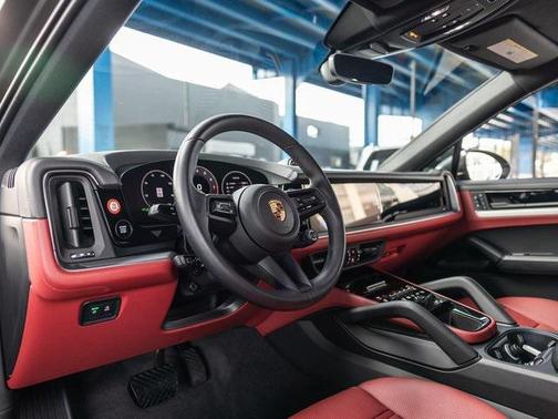2025 Porsche Cayenne Cayenne