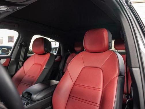 2025 Porsche Cayenne Cayenne