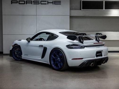 2025 Porsche 718 Cayman GT4 RS