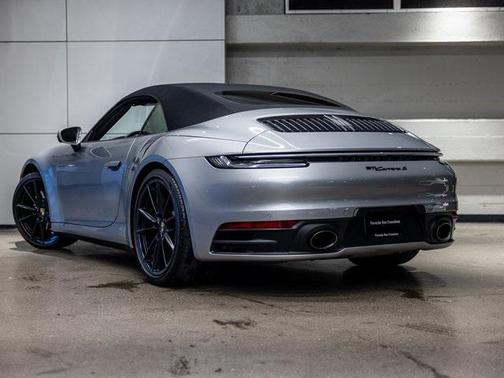 2022 Porsche 911 Carrera S