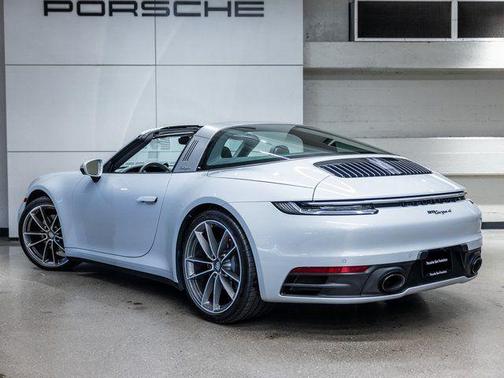 2024 Porsche 911 Targa 4