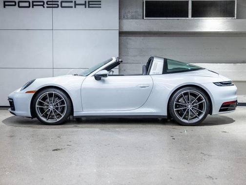 2024 Porsche 911 Targa 4