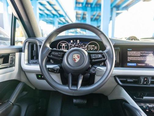 2024 Porsche Cayenne 