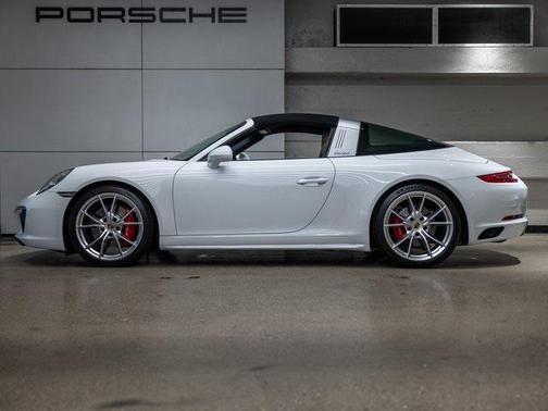 2018 Porsche 911 Targa 4S