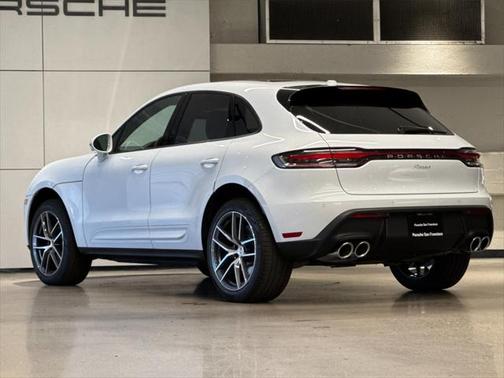 2024 Porsche Macan Base