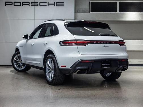 2026 Porsche Macan 