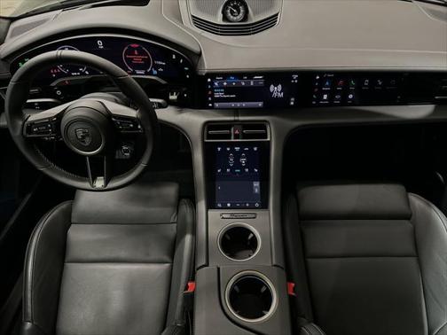 2025 Porsche Taycan Turbo S