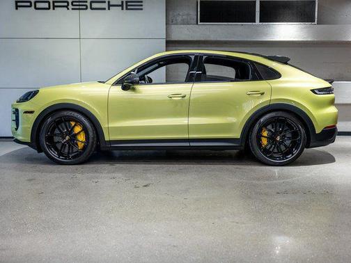 2024 Porsche Cayenne Turbo GT