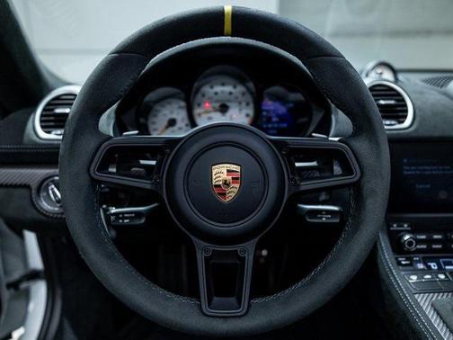 2025 Porsche 718 Spyder RS