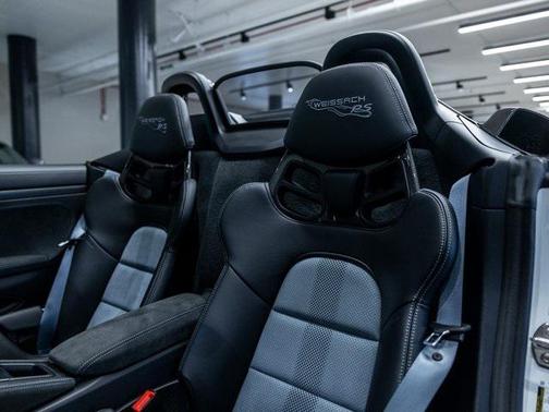 2025 Porsche 718 Spyder RS