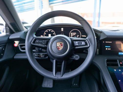 2025 Porsche Taycan 4