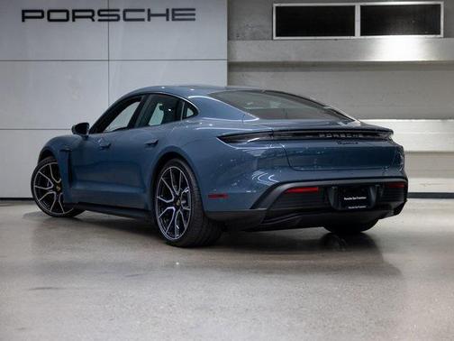 2025 Porsche Taycan 4