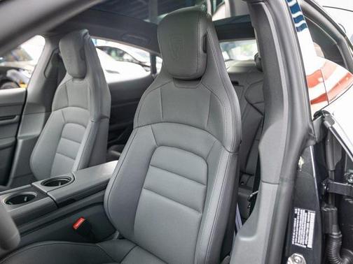 2025 Porsche Taycan 4